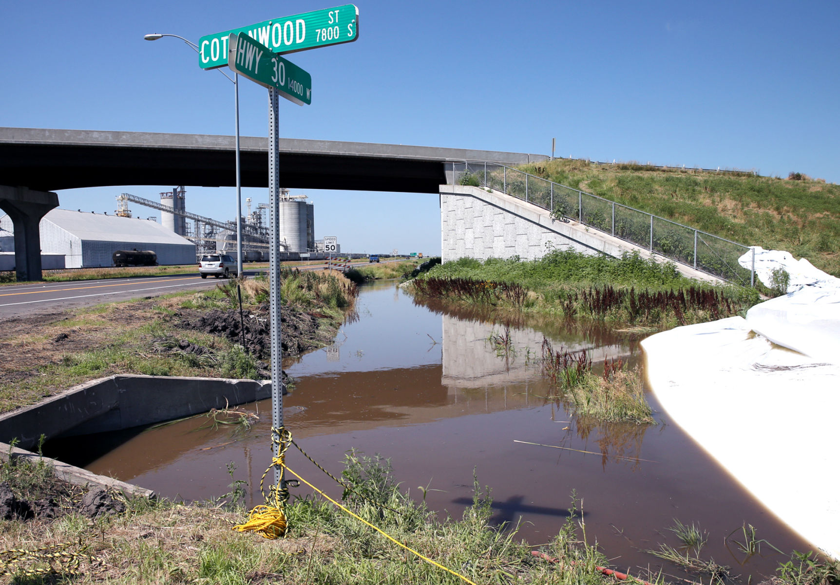 071119_Flood005_cs.JPG